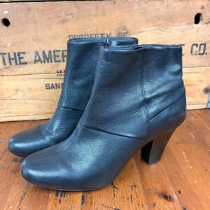 Clarks Bendables Womens Black Leather Ankle Boots Side Zip Block Heel 8.5W 38779